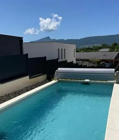 Logement Neuf Pour 4 Personnes Avec Piscine *
