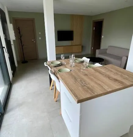 펜션 Logement Neuf Pour 4 Personnes Avec Piscine Chambéry